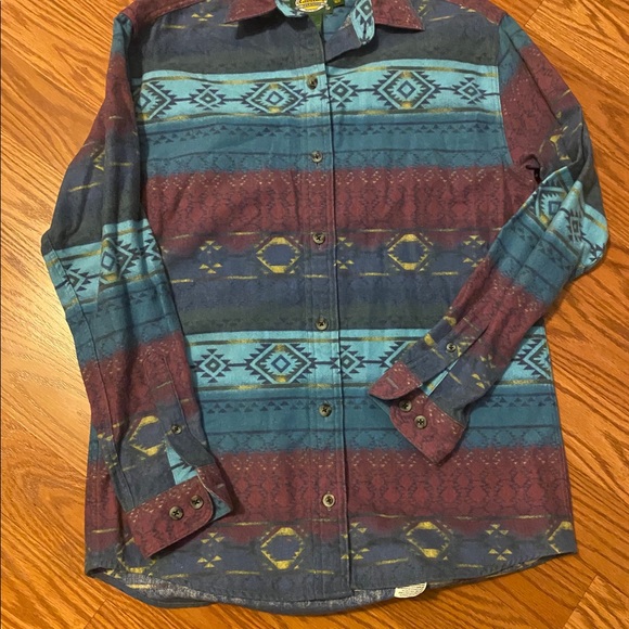 Cabela’s Flannel very cozy and thick fabric - Picture 8 of 9